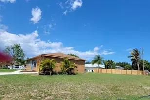 311 SW Virden Ct, Port Saint Lucie, FL 34953 - Photo 4