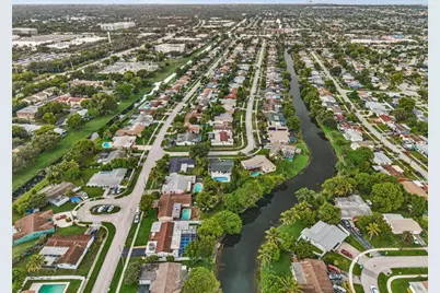 2070 NW 78th Avenue, Sunrise, FL 33322 - Photo 44