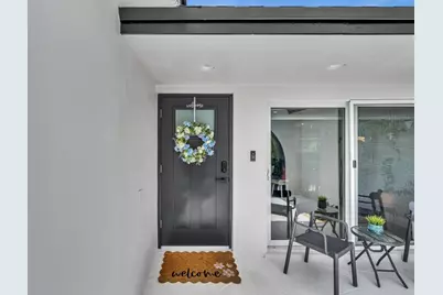 2070 NW 78th Avenue, Sunrise, FL 33322 - Photo 2