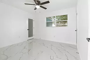 328 Ponte Vedra Rd, Palm Springs, FL 33461 - Photo 34