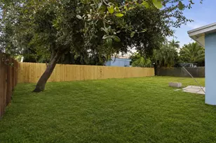 328 Ponte Vedra Rd, Palm Springs, FL 33461 - Photo 36