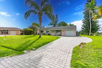 1298 SE Rickenbacker Terrace, Port Saint Lucie, FL 34952 - Photo 4