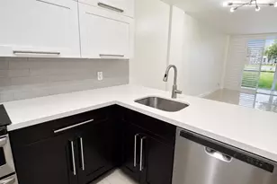 117 Royal Pk Dr, Oakland Park, FL 33309 - Photo 2