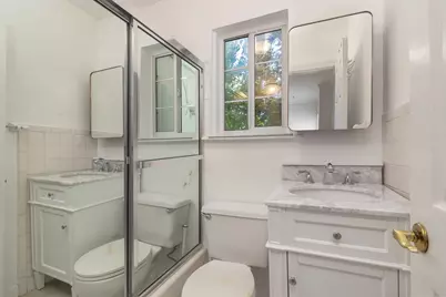 155 Peruvian Avenue #Back Cottage, Palm Beach, FL 33480 - Photo 6