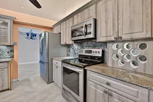 999 NW 23rd Ln, Delray Beach, FL 33445 - Photo 18