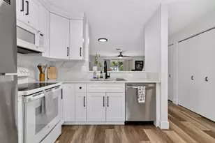 9899 Kamena Cir, Boynton Beach, FL 33436 - Photo 4