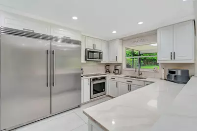 6164 Celadon Circle, Palm Beach Gardens, FL 33418 - Photo 12