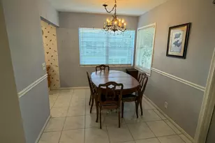 24 Easthampton A, West Palm Beach, FL 33417 - Photo 2