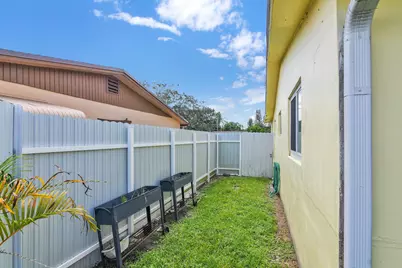 9473 SW 51st Street, Cooper City, FL 33328 - Photo 30