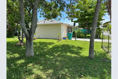 806 NW 1st Street, Boynton Beach, FL 33435 - Photo 4
