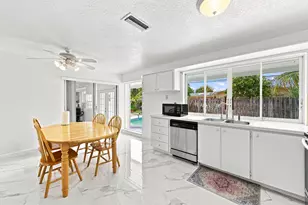 8481 NW 24th St, Sunrise, FL 33322 - Photo 16