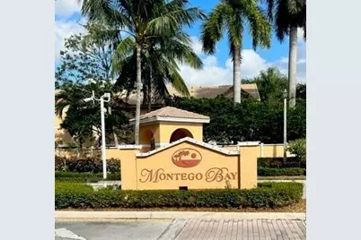2140 SW 87th Way, Miramar, FL 33025 - Photo 2