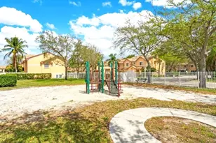 2140 SW 87th Way, Miramar, FL 33025 - Photo 20