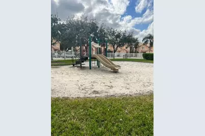 2140 SW 87th Way, Miramar, FL 33025 - Photo 16