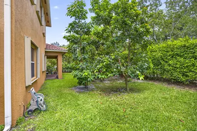 742 Cresta Circle, West Palm Beach, FL 33413 - Photo 48