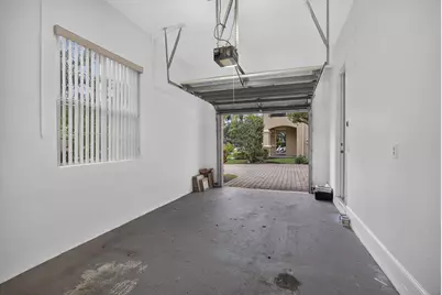 742 Cresta Circle, West Palm Beach, FL 33413 - Photo 44