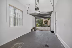 742 Cresta Cir, West Palm Beach, FL 33413 - Photo 44