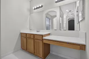742 Cresta Cir, West Palm Beach, FL 33413 - Photo 26