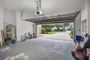 742 Cresta Cir, West Palm Beach, FL 33413 - Photo 44
