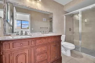 12359 NW 11th Ct, Pembroke Pines, FL 33026 - Photo 14