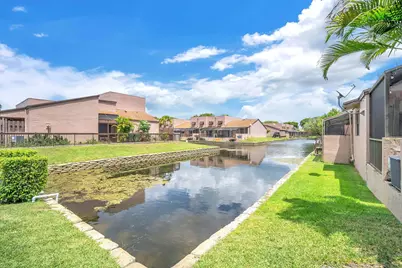 12359 NW 11th Court, Pembroke Pines, FL 33026 - Photo 2