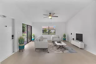 12359 NW 11th Ct, Pembroke Pines, FL 33026 - Photo 4