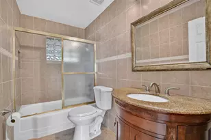 2250 NE 4th Ct, Boca Raton, FL 33431 - Photo 18