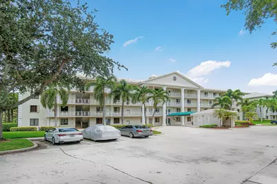 6169 Balboa Circle #202, Boca Raton, FL 33433 - Photo 2