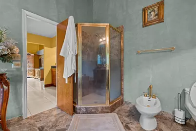10010 NW 135th Street, Hialeah, FL 33018 - Photo 10