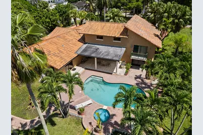 10010 NW 135th Street, Hialeah, FL 33018 - Photo 4