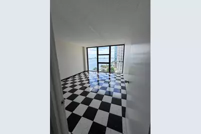 600 NE 36th Street #1112, Miami, FL 33137 - Photo 22