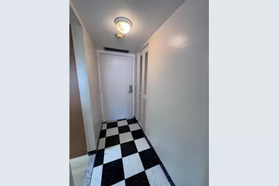 600 NE 36th Street #1112, Miami, FL 33137 - Photo 8