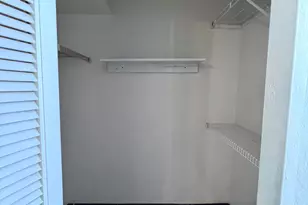 600 NE 36th St, Miami, FL 33137 - Photo 24