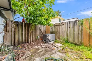 2701 N 34th Ave, Hollywood, FL 33021 - Photo 36