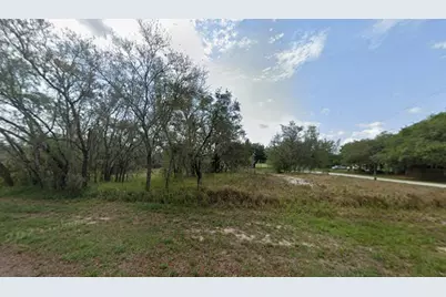 2391 W Camelot Road, Avon Park, FL 33825 - Photo 2