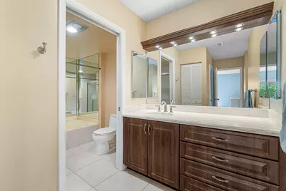 27 Stratford Lane W #D, Boynton Beach, FL 33436 - Photo 22