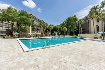 2800 N 46th Avenue #A404, Hollywood, FL 33021 - Photo 36