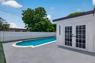 2701 Desoto Dr, Miramar, FL 33023 - Photo 12