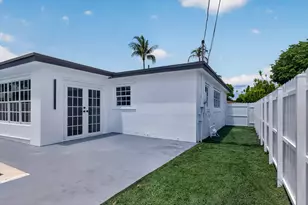 2701 Desoto Dr, Miramar, FL 33023 - Photo 14