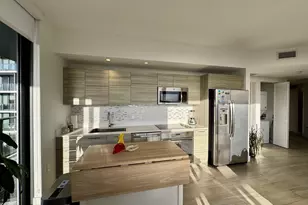 121 NE 34th St, Miami, FL 33137 - Photo 2