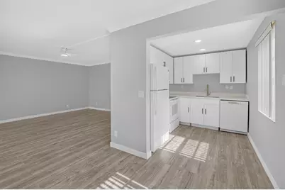 68 Normandy B, Delray Beach, FL 33484 - Photo 2