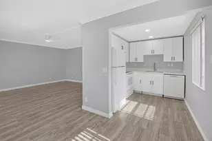 68 Normandy B, Delray Beach, FL 33484 - Photo 2