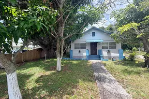 123 N 15th St, Fort Pierce, FL 34950 - Photo 1