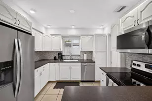 4031 NE 15th Ave, Oakland Park, FL 33334 - Photo 16