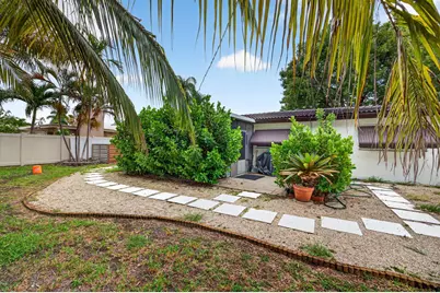 4031 NE 15th Avenue, Oakland Park, FL 33334 - Photo 36