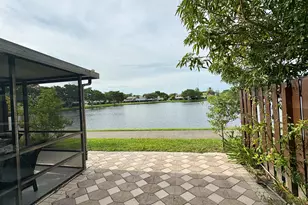 5325 Tennis Ln, Delray Beach, FL 33484 - Photo 10