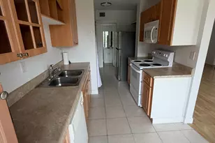 3590 Blue Lake Dr, Pompano Beach, FL 33064 - Photo 8