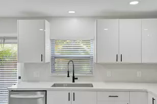 904 NW 51st St, Deerfield Beach, FL 33064 - Photo 20