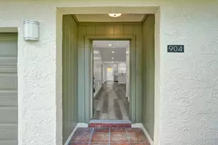 904 NW 51st St, Deerfield Beach, FL 33064 - Photo 8