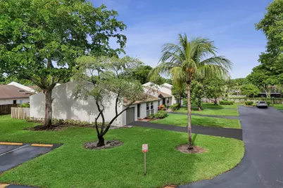 904 NW 51st Street, Deerfield Beach, FL 33064 - Photo 4